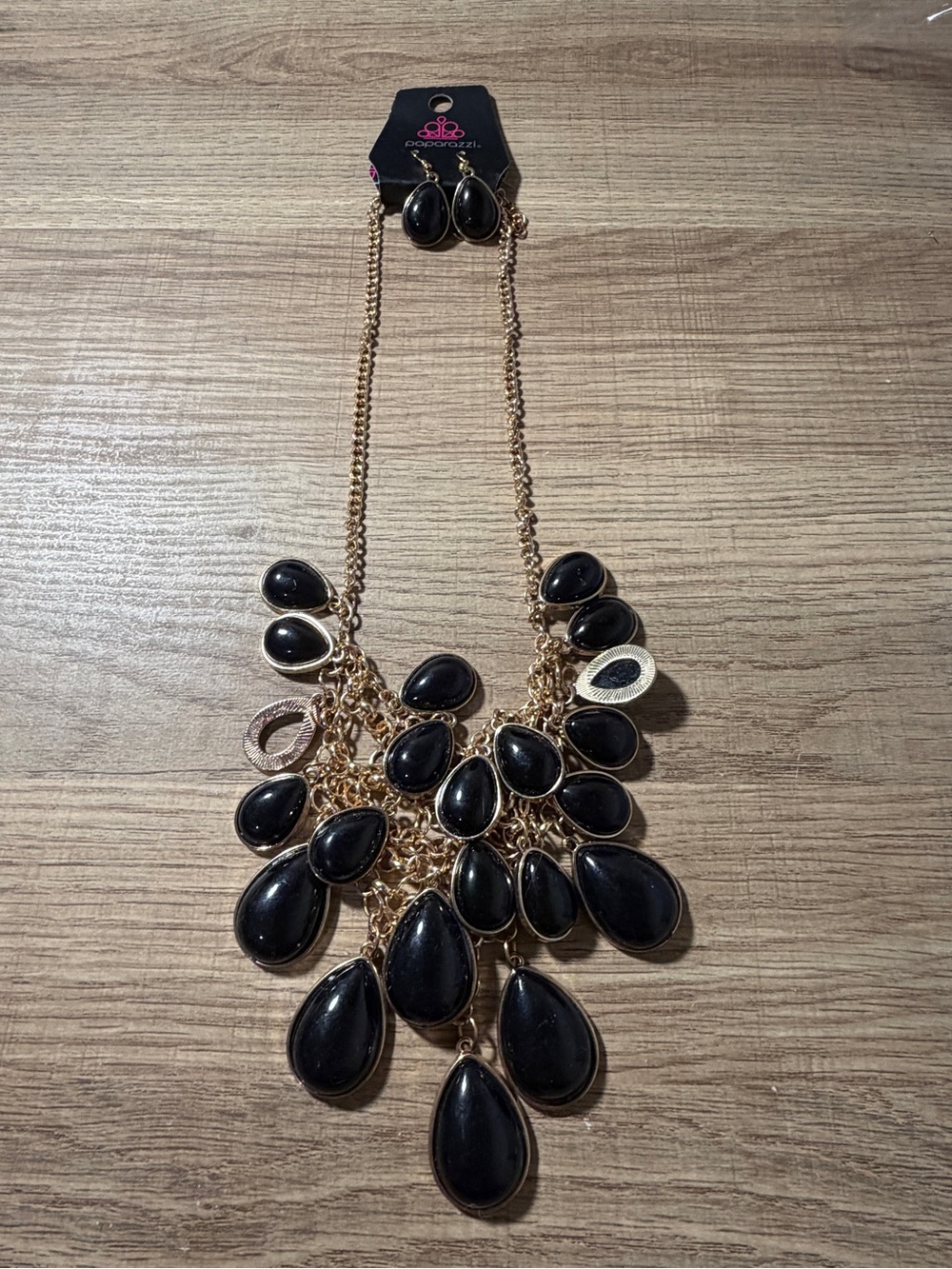 paparazzi Black Teardrop Bib Necklace with Gold-Tone Chain